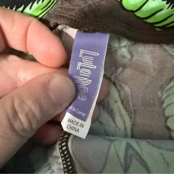 LuLaRoe TC Leggings Green Pumpkins Halloween Women's Size Tall & Curvy - Picture 3 of 8